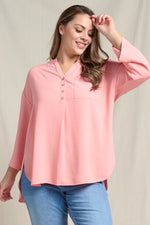 Curvy Split V-Neck 3/4 Sleeve Flowy Top