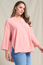 Curvy Split V-Neck 3/4 Sleeve Flowy Top