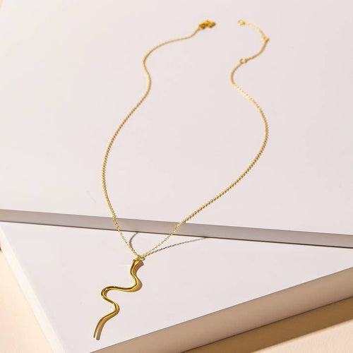 Snake Pendant Short Necklace