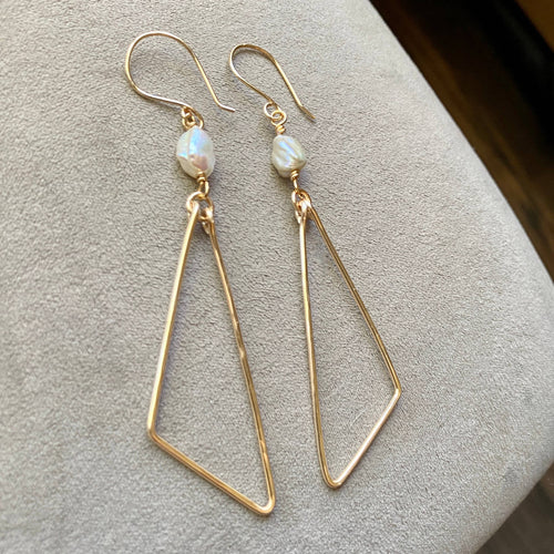 Gold Hammered Triangle Earrings AAA Freshwater Pearl