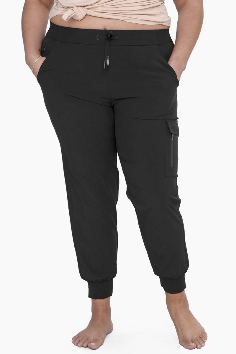 CURVY Capri Active Joggers with Pockets