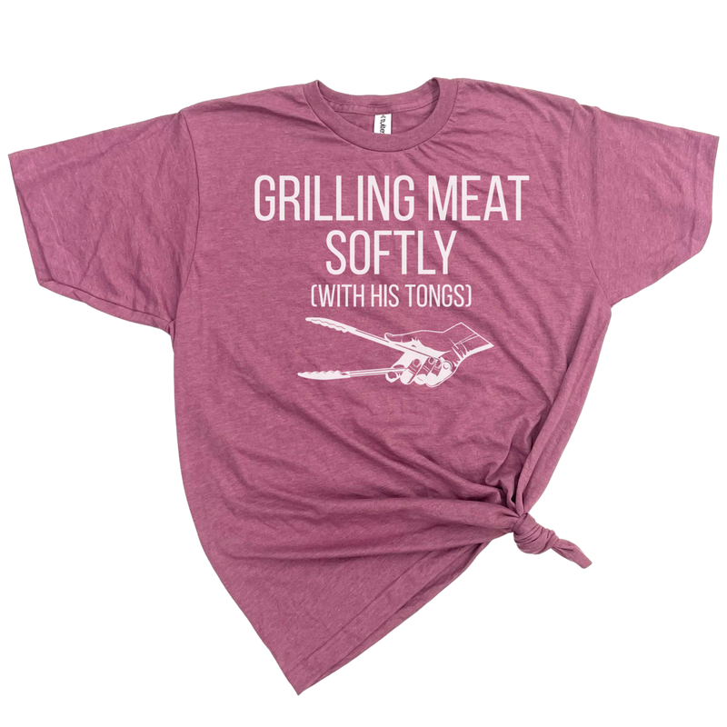 GRILLING MEAT SOFTLY WITH HIS TONGS T-SHIRT