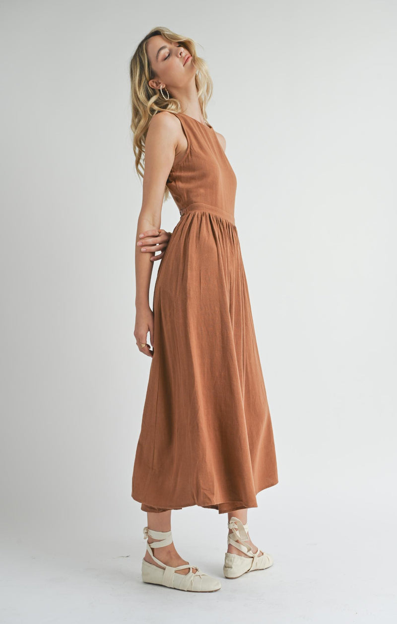 Sugarloaf Buttoned Back Midi Dress