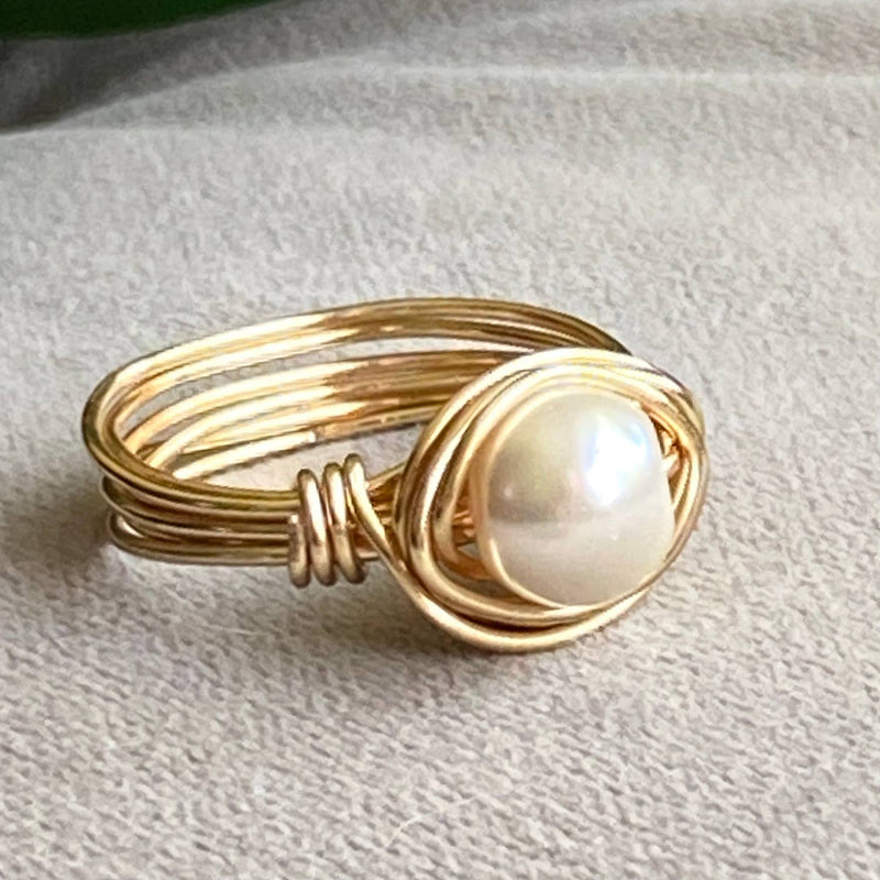 Pearl Gold Wire Wrapped Ring Cream
